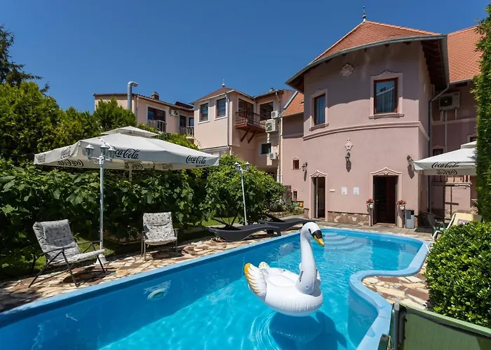 Illes Hotel