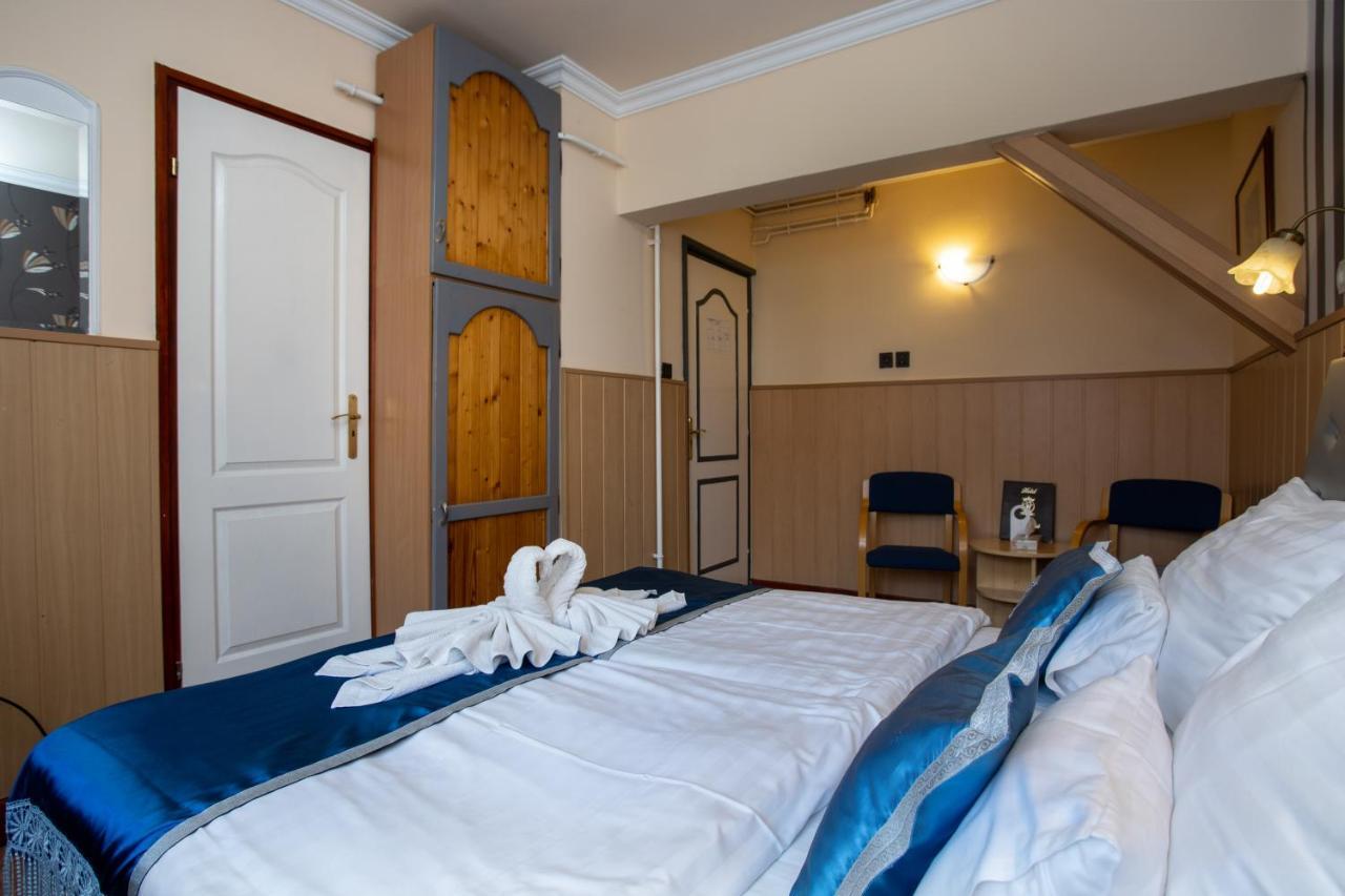 Hotel Illes 3*